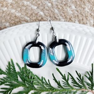 Turquoise color epoxy earrings